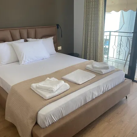 Hotel Augusto Sarande