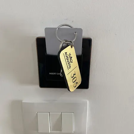 Augusto Hotel Sarandë