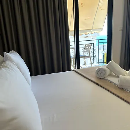 Hotel Augusto Sarande