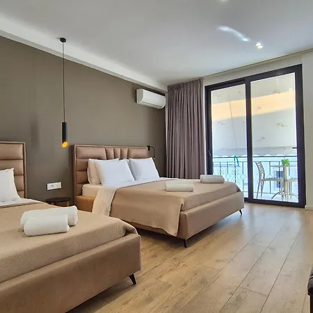 Augusto Hotel